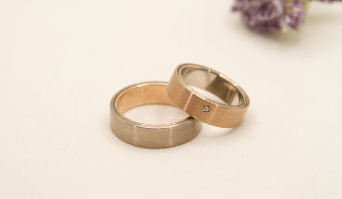 Eheringe bicolor mit Roségold und Weißgold