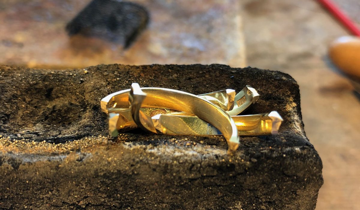 Zerstückelung von altem Familiengold